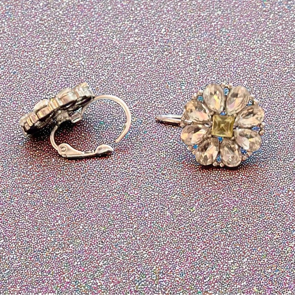 Vintage crystalElegant Silver tone and‎ Blue Floral Earrings - Picture 2 of 4